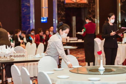 2020年滬浙兩地餐飲服務(wù)行業(yè)折花擺臺技能邀請賽在奉圓滿落幕