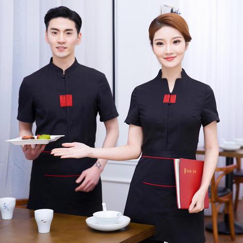 餐飲服務員月薪2800，為何年輕人仍蜂擁而至？——老板揭秘背后的生存智慧